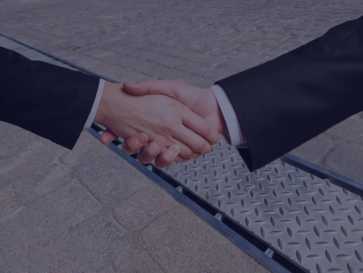 Spolupráce v oblasti průmyslového odvodnění z nerezové oceli